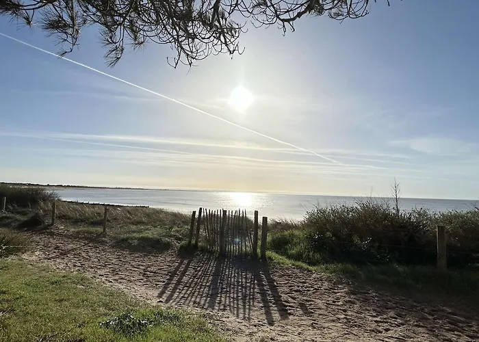 Maison Confortable Face à La Mer, 7 Couchages, Terrasse, Jardin, Wifi, Parking, Animaux Acceptés - Fr-1-224b-211 La Guérinière