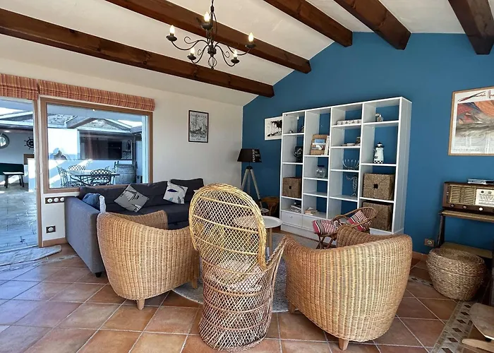 Maison Confortable Face à La Mer, 7 Couchages, Terrasse, Jardin, Wifi, Parking, Animaux Acceptés - Fr-1-224b-211 * La Guérinière